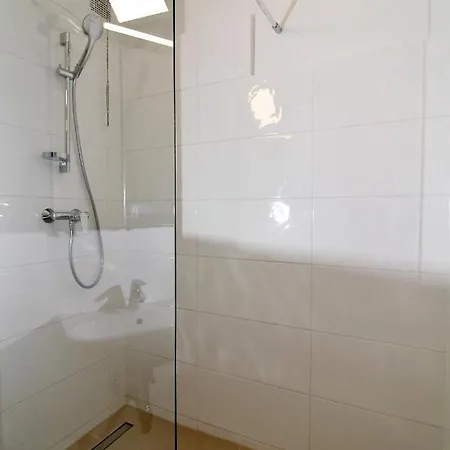 Apartment Modern Apartment With Terracce Top 3 *