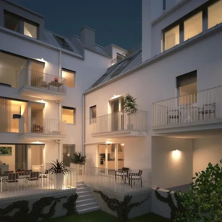 Modern Apartment With Terracce Top 3 *